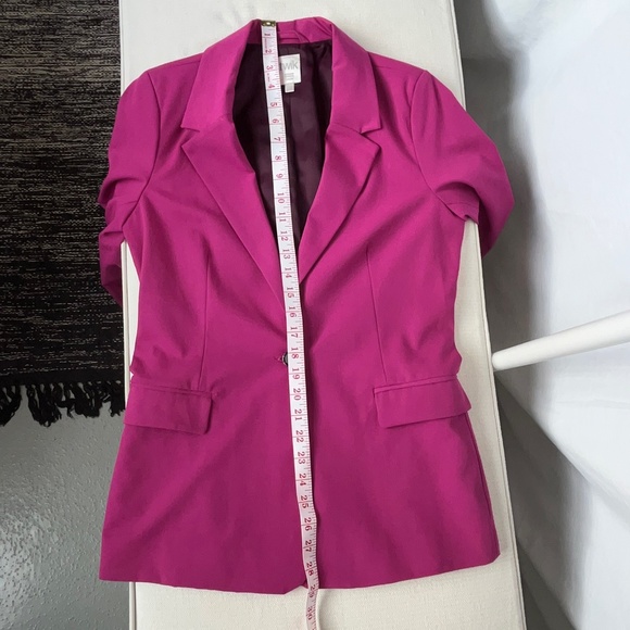 Twik (XS) dark pink tailored blazer with burgundy lining, EUC, by Simons. - Picture 8 of 16